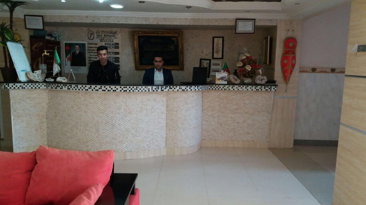 特权酒店 Bir El Djir 外观 照片
